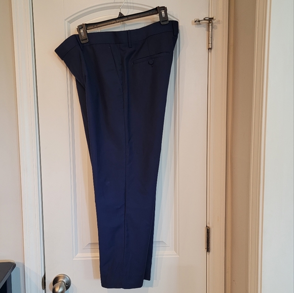 Men's formal suit - Picture 8 of 10